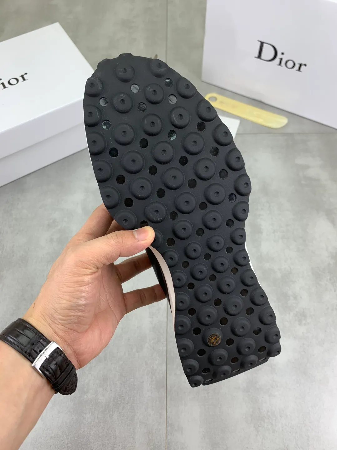 Men's Men's Shoes💰P440💰[New Style]🆘[Dior] 2025 Dior Original Lace-up Low-top Men's Shoes Classic casual shoes 🔥This model is the official classic model, with high quality and made by famous original designers. It is made of high-quality cowhide with original materials➕Comfortable and breathable mesh lining➕Pigskin insole. The perfect last shape and generous and fashionable design have attracted many consumers. Suitable for drivers to drive🚗. What you want is the highest quality in the market. Color: 3️⃣Color code number: 38--44 (45 customized)